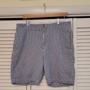Chaps Men's Preppy Seersucker Blue and White Checked Shorts, Size 34